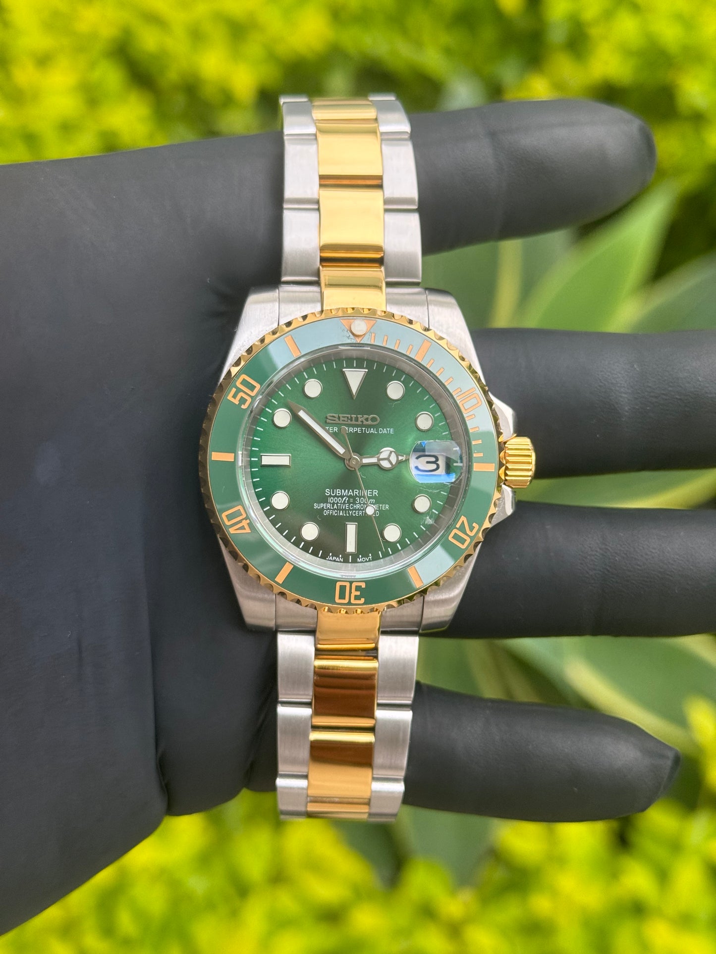 Hulk Two Tone Submariner Mod - Out of Stock (Available for Custom Order)